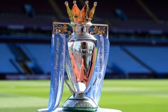 曼城3-0大胜曼联，产生2个不可思议，哈兰德2球创纪录，福登破球荒